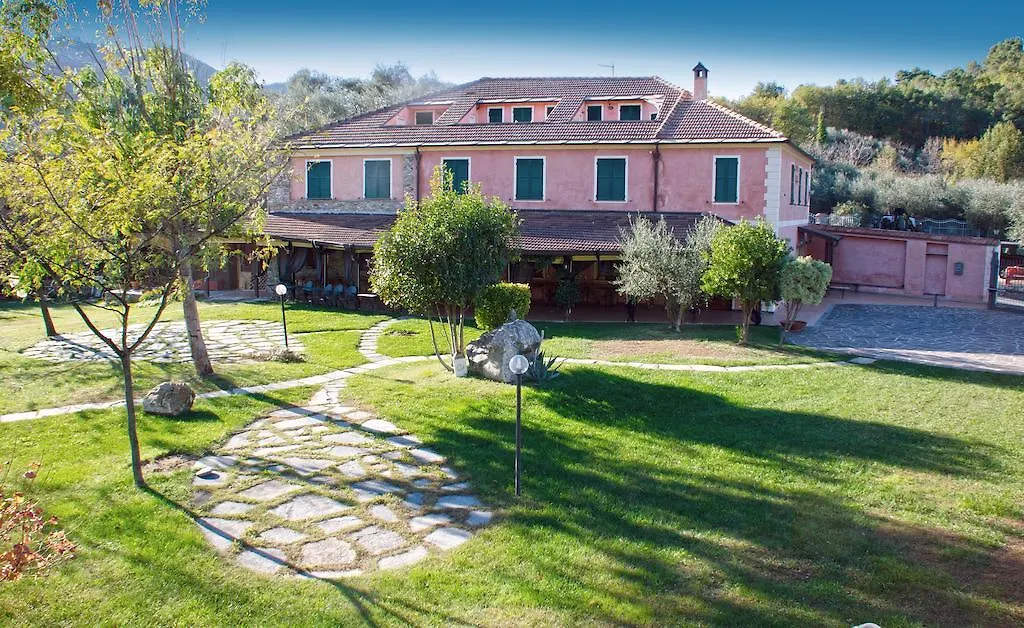Relais Borgofasceo Hotel Ortovero 3*,  Italy
