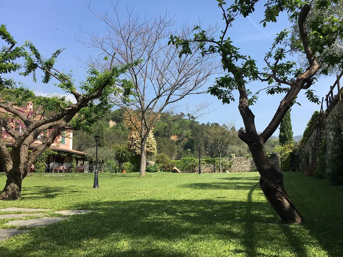 Relais Borgofasceo Hotel Ortovero 3*,  Italy